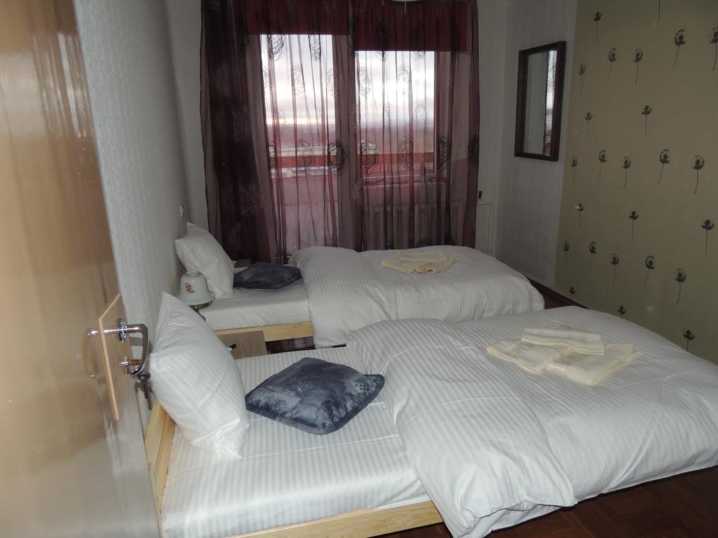 Kivilinna Homestay Lohkva Quarto foto